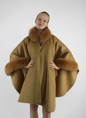 Kashmiri Shawl Cashmere Cape | Fox Fur Trim
